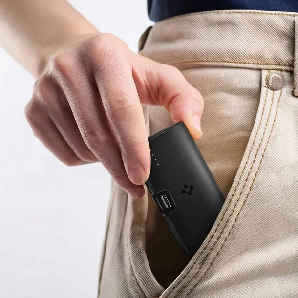 power-bank-spigen-do-ladowania-5000mah-2x-usb-c-podrozny-maly-lekki-kompakt-zlacza-usb-typ-c
