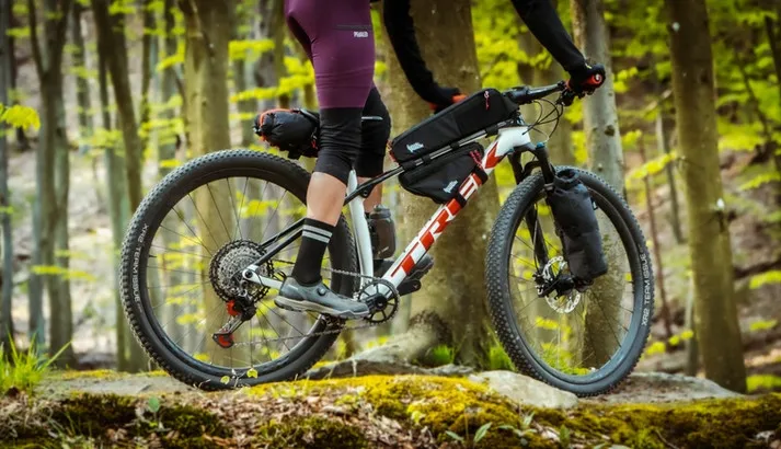 torba-pod-rame-jack-pack-maly-walen