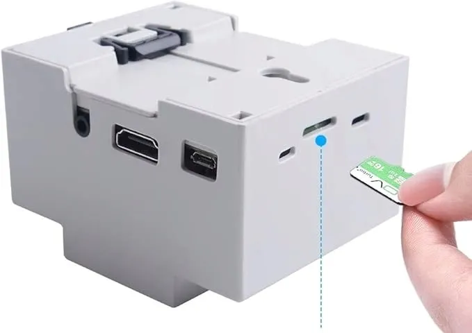 obudowa-raspberry-pi-3-2-b-do-szyny-din-hat-kolor-szary-kod-producenta-560081
