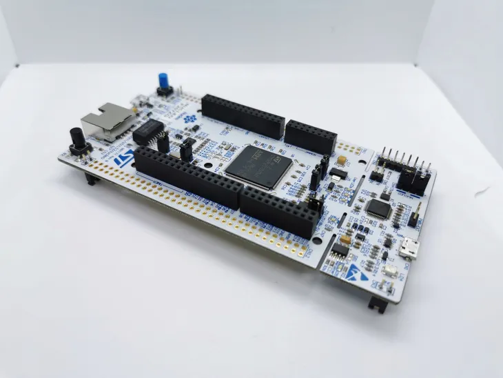 programator-stmicroelectronics-nucleo-f207zg-kod-producenta-nucleo-f207zg-model-nucleo-f207zg