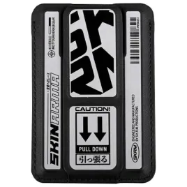 portfel-skinarma-kado-kira-kobai-wallet-mag-charge-grip-stand-chrome