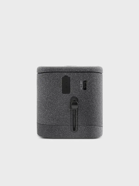 uniq-lad-siec-voyage-world-adapter-33w-2xusb-pd-18w-qc-3-0-szary-ch-marka-uniq-kod-producenta-uniq-voyage-pd-gblack