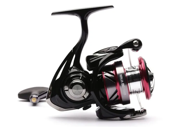 kolowrotek-daiwa-ninja-lt-2500d-5-3-1-liczba-lozysk-oporowych-1