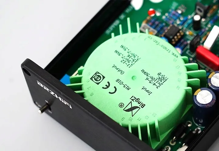 amplituner-studer900-2-0-czarny-kolor-czarny