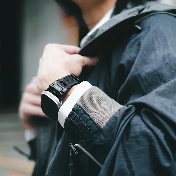 pasek-skinarma-do-apple-czarny-pochodzenie-zamiennik