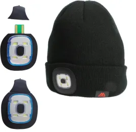 czapka-zimowa-mikado-led-czarny-r-uniwersalny