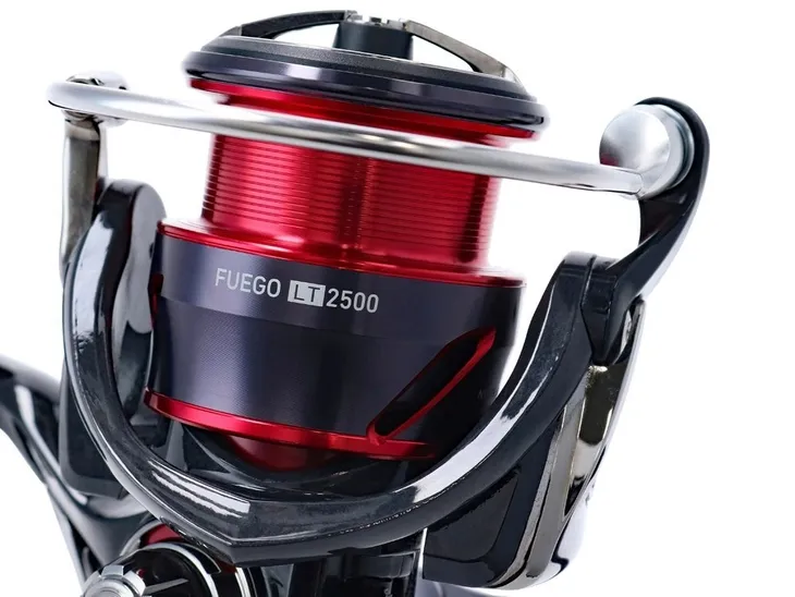 daiwa-kolowrotek-fuego-lt-2000-nawoj-68-cm