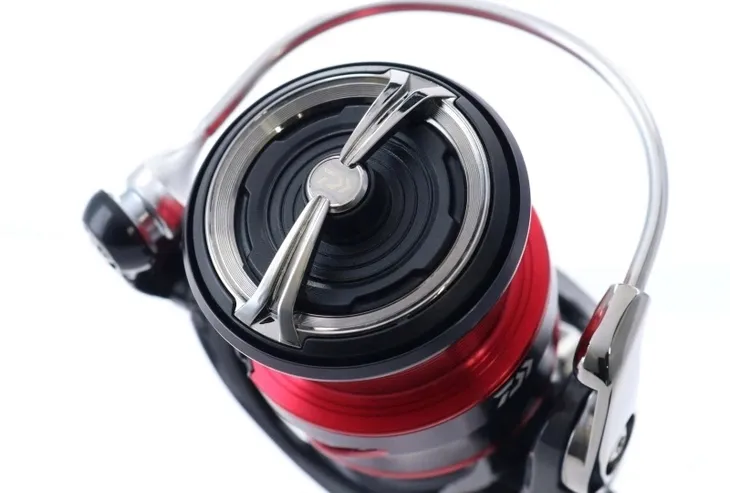 daiwa-kolowrotek-fuego-lt-2000-moc-hamulca-5-kg