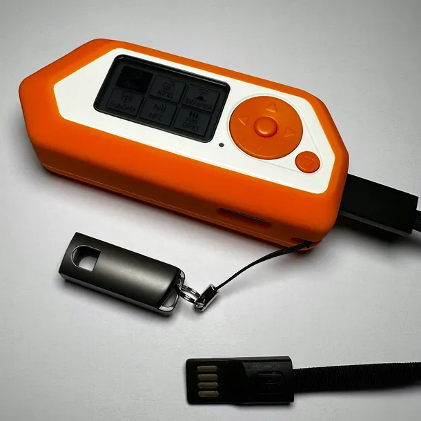 flipper-zero-silicone-case-obudowa-silikonowa-waga-z-opakowaniem-1-kg-producent-flipper