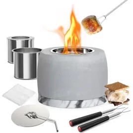 maly-betonowy-kominek-z-metalowa-oslona-piec-na-alkohol-do-salonu-ogrodu