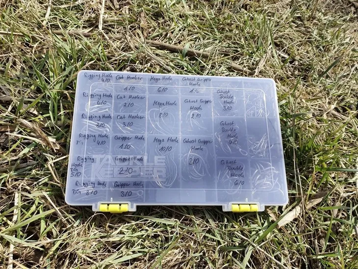 pudelko-black-cat-tackle-keeper-czarny-kod-producenta-8061055