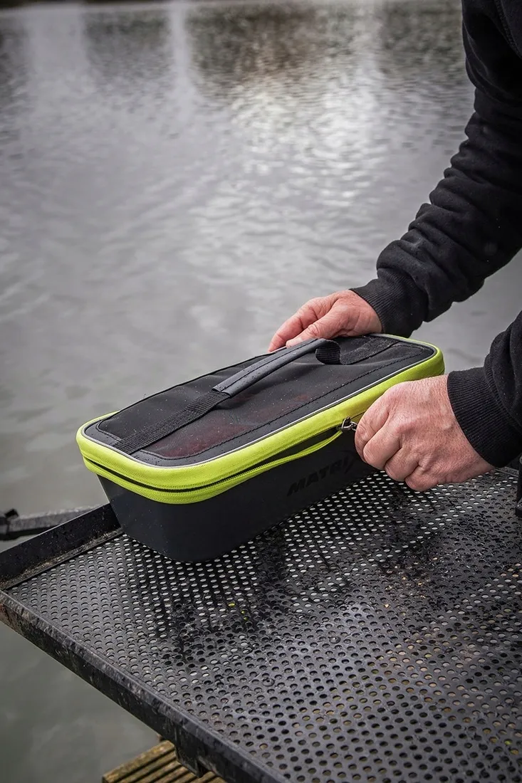 pudelko-matrix-x-czarny-waga-z-opakowaniem-0-3-kg