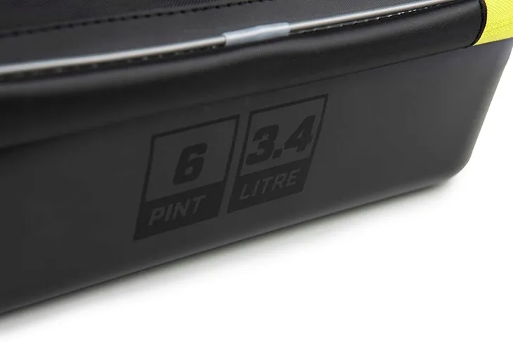 pudelko-matrix-x-czarny-waga-z-opakowaniem-0-3-kg-marka-matrix