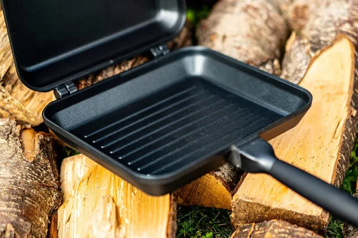 pudelko-sonik-sizzla-czarny-marka-sonik-kolor-czarny