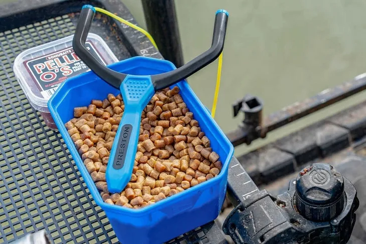 proca-preston-dura-slip-catapult-light-medium-waga-z-opakowaniem-0-053-kg-rodzaj-proca