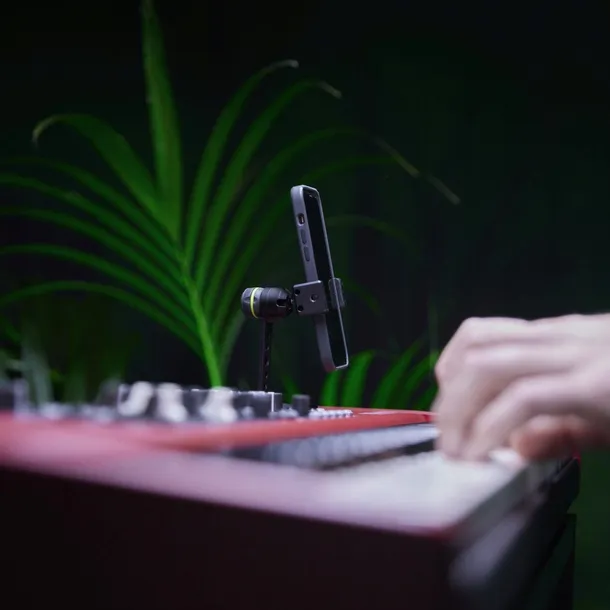 uchwyt-do-smartfona-gravity-va-ph-1-b-vaph1b-marka-gravity-waga-z-opakowaniem-0-7-kg