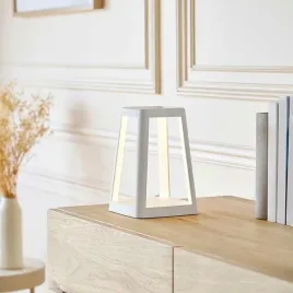 lampa-led-lexon-lantern-z-ladowarka-indukcyjna-biala