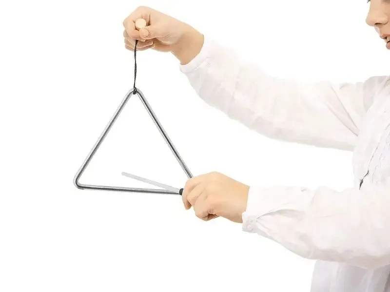 nino-550-trojkat-small