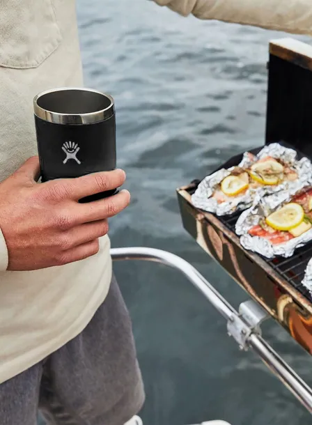 kubek-termiczny-hydro-flask-12-oz-cooler-cup-black-maksymalne-utrzymanie-zimna-do-4-h-material-stal-nierdzewna