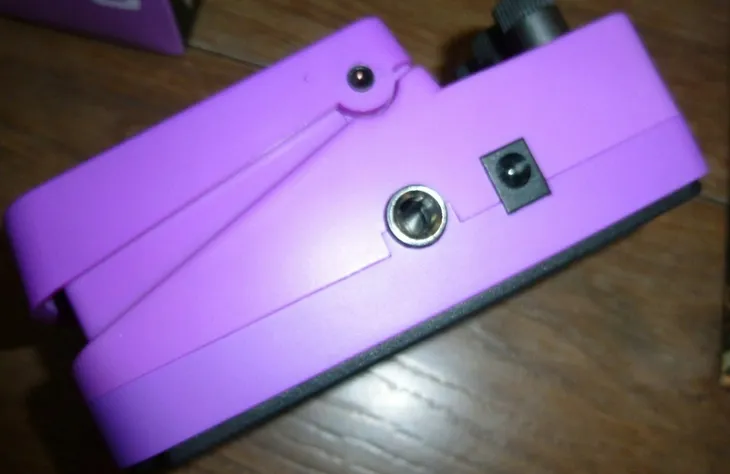 behringer-bod400-efekt-basowy-overdrive-model-bod400