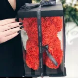 mis-z-roz-rozany-rose-bear-z-platkow-roz-kokarda-pudelko-na-prezent-40-cm-okazja-walentynki