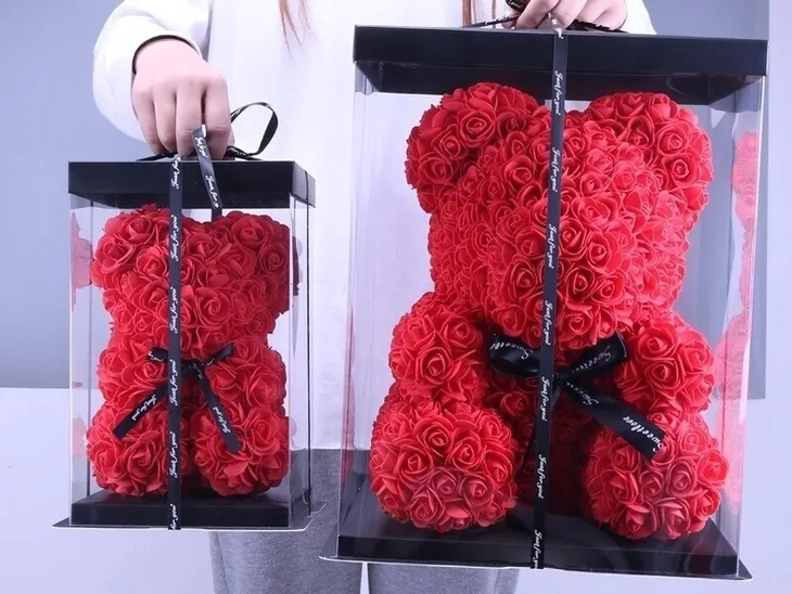 mis-z-roz-rozany-rose-bear-z-platkow-roz-kokarda-pudelko-na-prezent-40-cm-waga-z-opakowaniem-0-2-kg-kod-producenta-g393