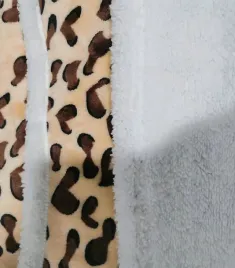 bluzokoc-koc-kocyk-ponczo-bluza-ciepla-mila-w-dotyku-z-kapturem-polar-xxl