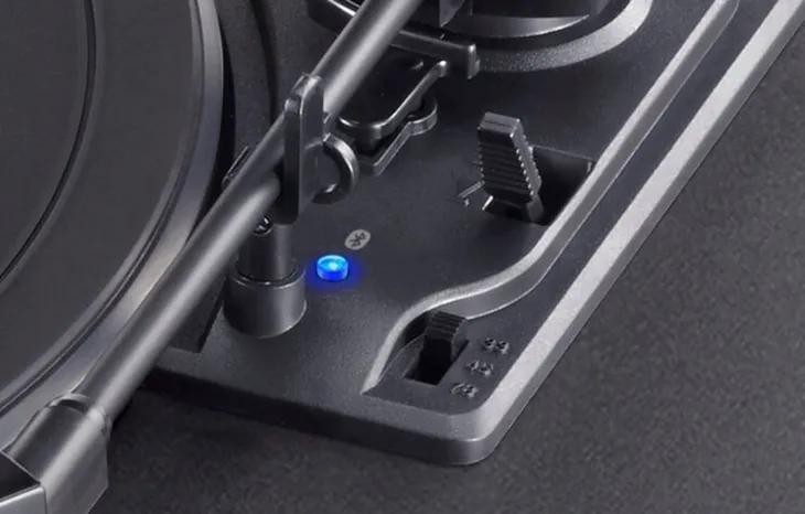 gramofon-teac-tn-180bt-bluetooth-bialy-zlacza-wyjscie-audio