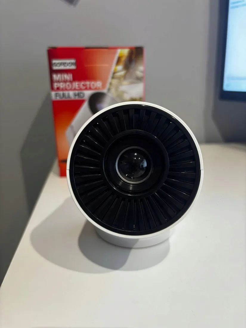 mini-projector-full-hd