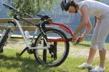 uchwyt-hol-rowerowy-peruzzo-do-holowania-zamocowania-rowerkow-do-20-zolty-cechy-dodatkowe-skladana-konstrukcja-przyczepki