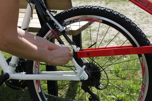uchwyt-hol-rowerowy-peruzzo-do-holowania-zamocowania-rowerkow-do-20-zolty-rozmiar-kola-jogger-25