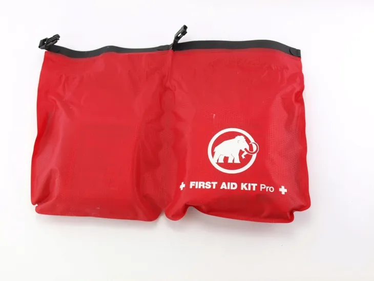 apteczka-w-gory-mammut-first-aid-kit-pro-poppy-wysokosc-16-cm