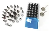 dekorator-rekaw-tylki-adapter-pinezki-56-elementow-kolor-niebieski-marka-brunbeste