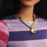 lalka-barbie-fashionistas-sukienka-w-paski-gyb02-elementy-zestawu-lalka