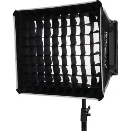 nanlite-barndoor-with-softbox-for-mixpad-ii-27c