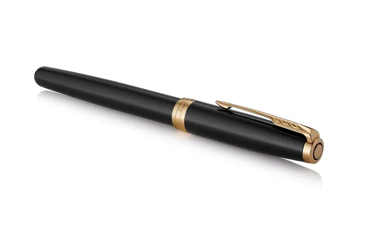 pioro-kulkowe-parker-sonnet-black-lacquer-gt-z-grawerem-marka-parker