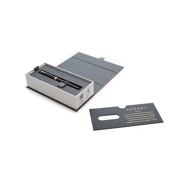 pioro-kulkowe-parker-sonnet-black-lacquer-gt-z-grawerem-kolor-dominujacy-piora-czarny