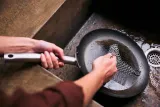 skottsberg-czyscik-do-patelni-marka-bez-marki