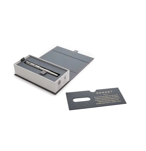 pioro-parker-naboje-kolor-dominujacy-piora-srebrny