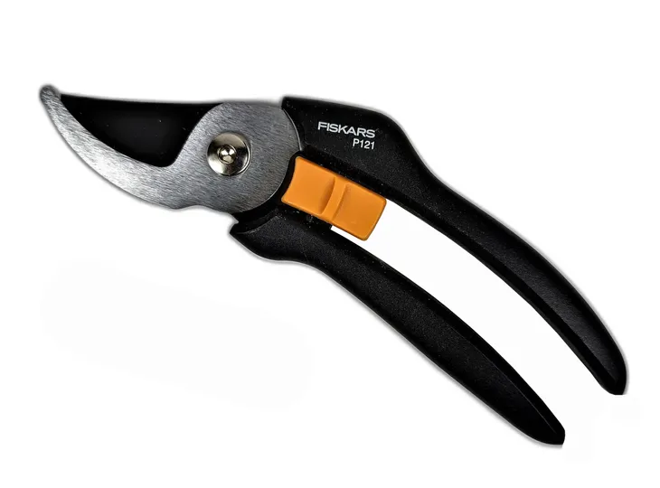 fiskars-sekator-nozycowy-solid-p121-zasilanie-reczne