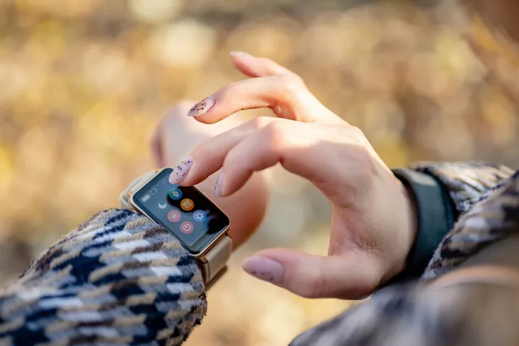 zeblaze-smartwatch-zegarek-cisnienie-kroki-sen-komunikacja-bluetooth