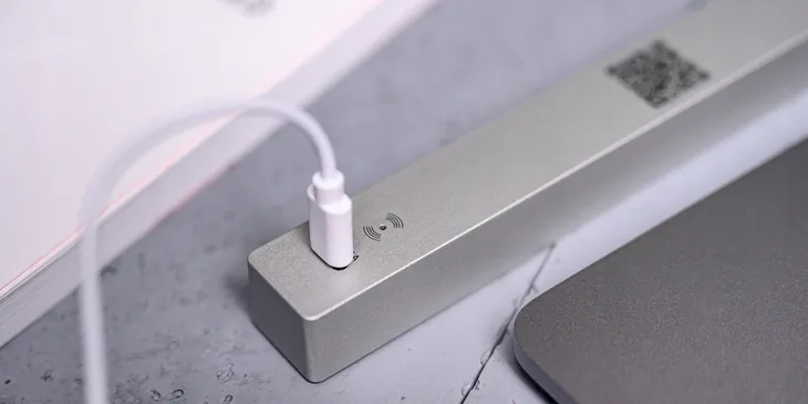 equalizer-rgb-redleaf-40-led-srebrny-producent-redleaf