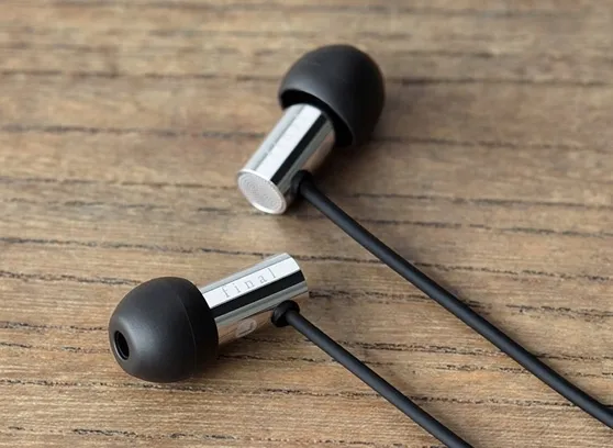 sluchawki-dokanalowe-final-audio-e3000c