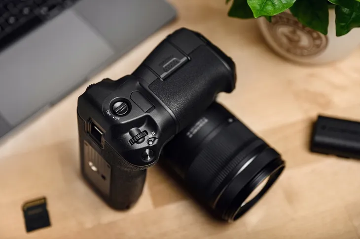 battery-pack-newell-bg-e22-do-canon-eos-r-kod-producenta-n-grp-bg-e22