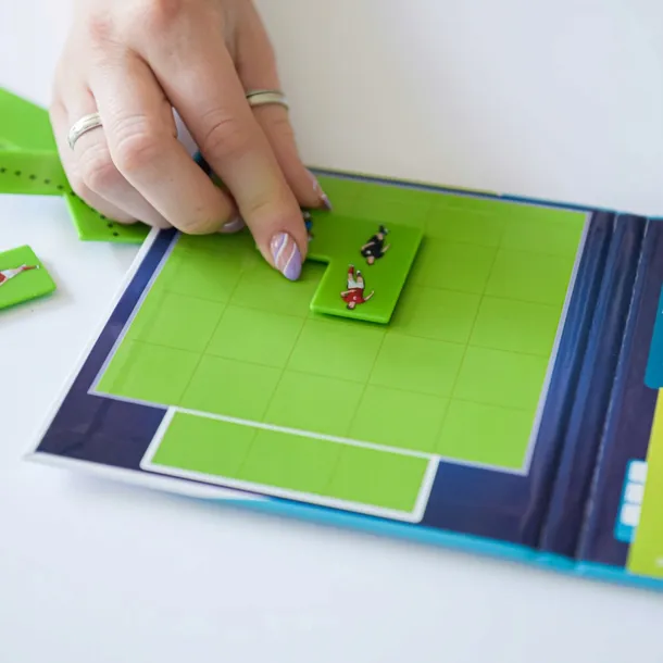 gra-planszowa-smart-games-goool-iuvi-games-nazwa-smart-games-goool