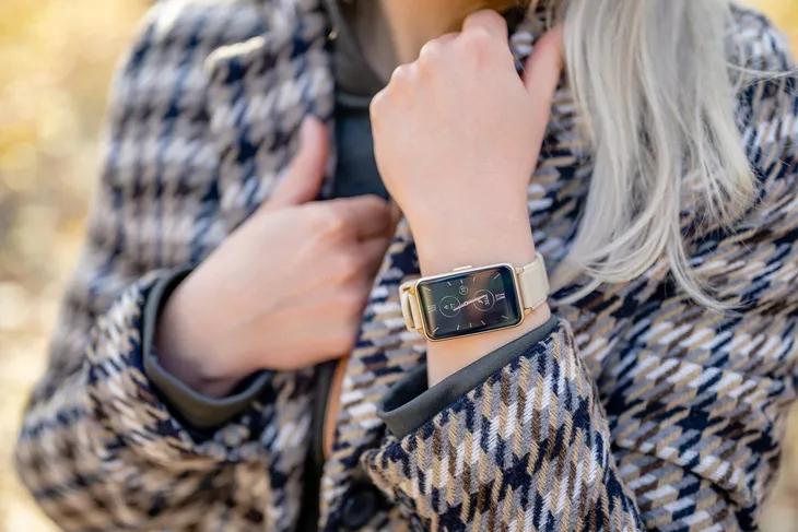 zegarek-smartwatch-sportowy-cisnienie-kroki-sen-komunikacja-bluetooth