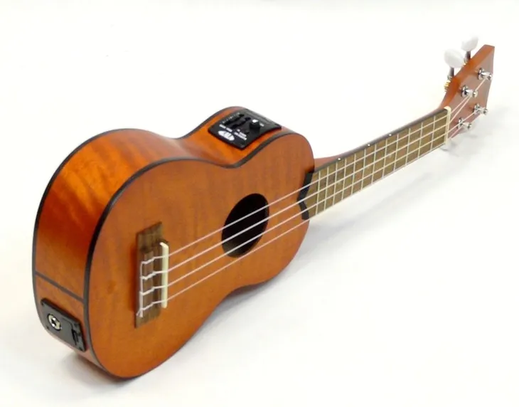 ukulele-sopranowe-kala-kolor-brazowy