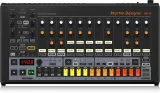 syntezator-behringer-rd-8-mkii