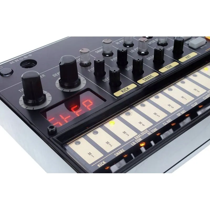 syntezator-analogowy-korg-volca-beats