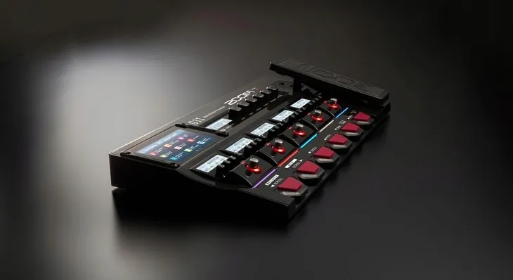 zoom-g11-multiefekt-gitarowy-podlogowy-marka-zoom